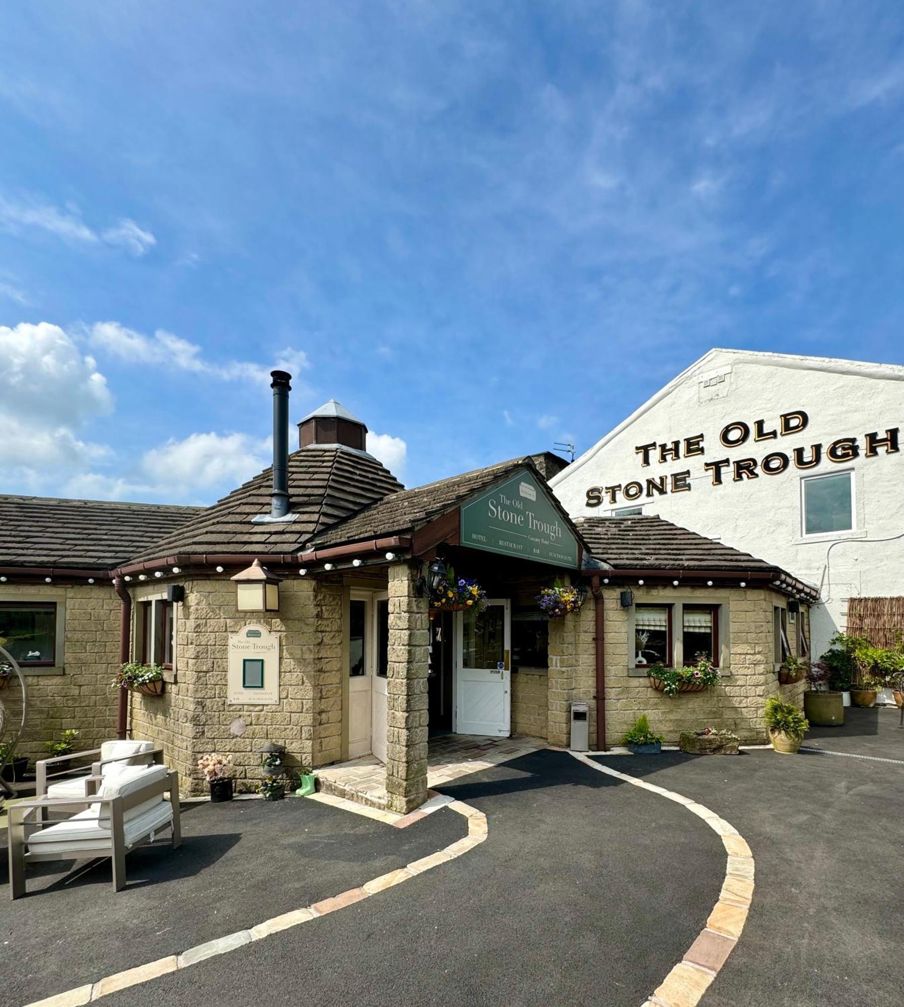 The Old Stone Trough Country Hotel Kelbrook Exterior photo